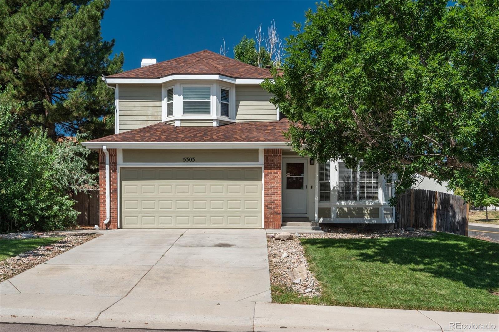 Founders Village Castle Rock Home | MLS #: 54309715303 E Courtney Avenue, Castle Rock Beds: 5 Baths: 4 Price: $585,000