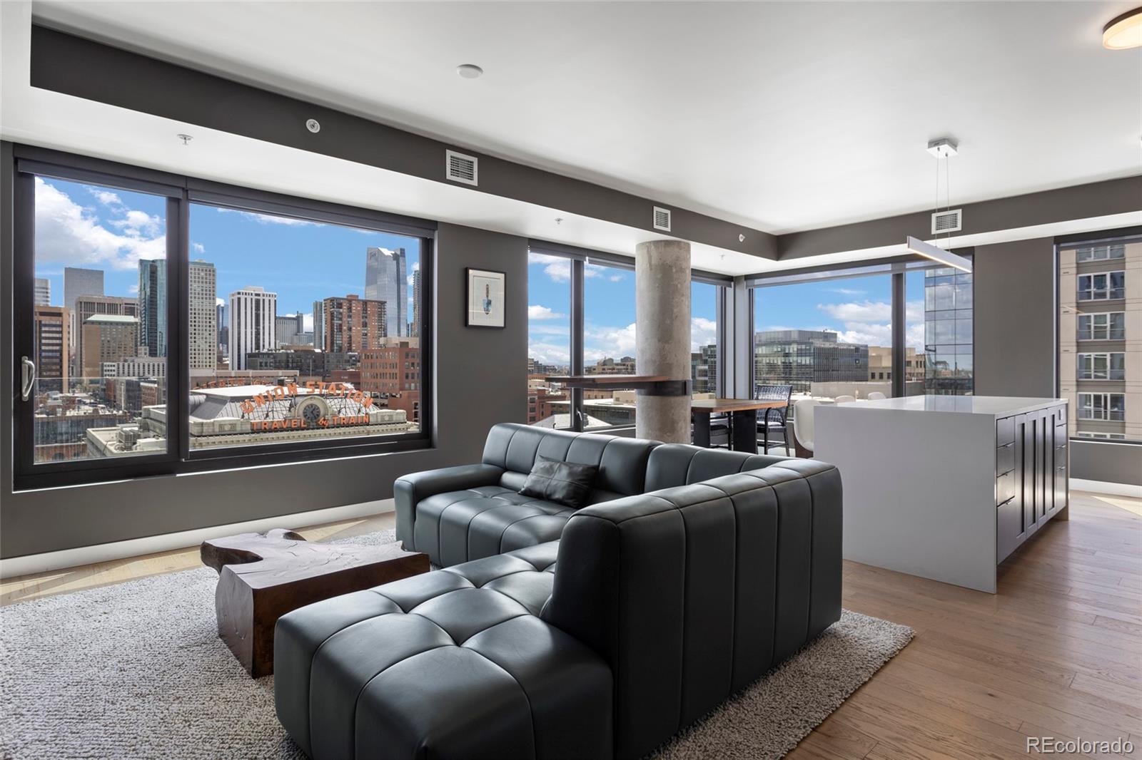 1750  wewatta street, Denver sold home. Closed on 2025-12-15 for $1,000,000.