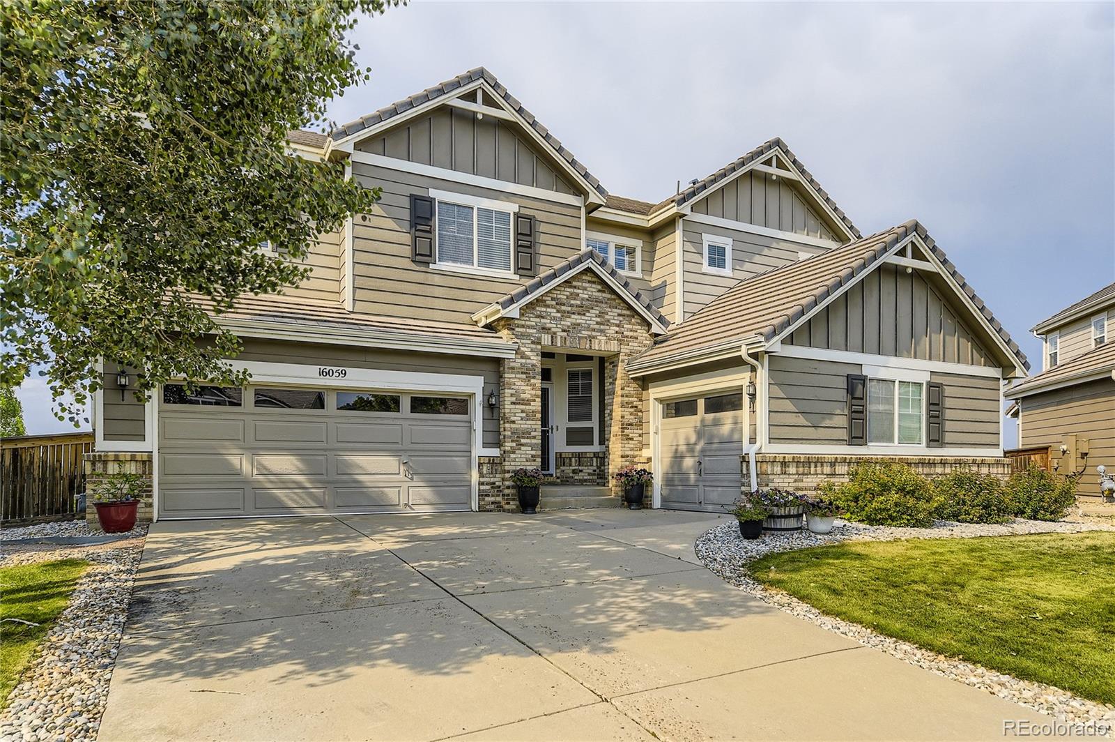 Horse Creek Parker Home | MLS #: 619118916059 E Grass River Place, Parker Beds: 4 Baths: 5 Price: $824,900