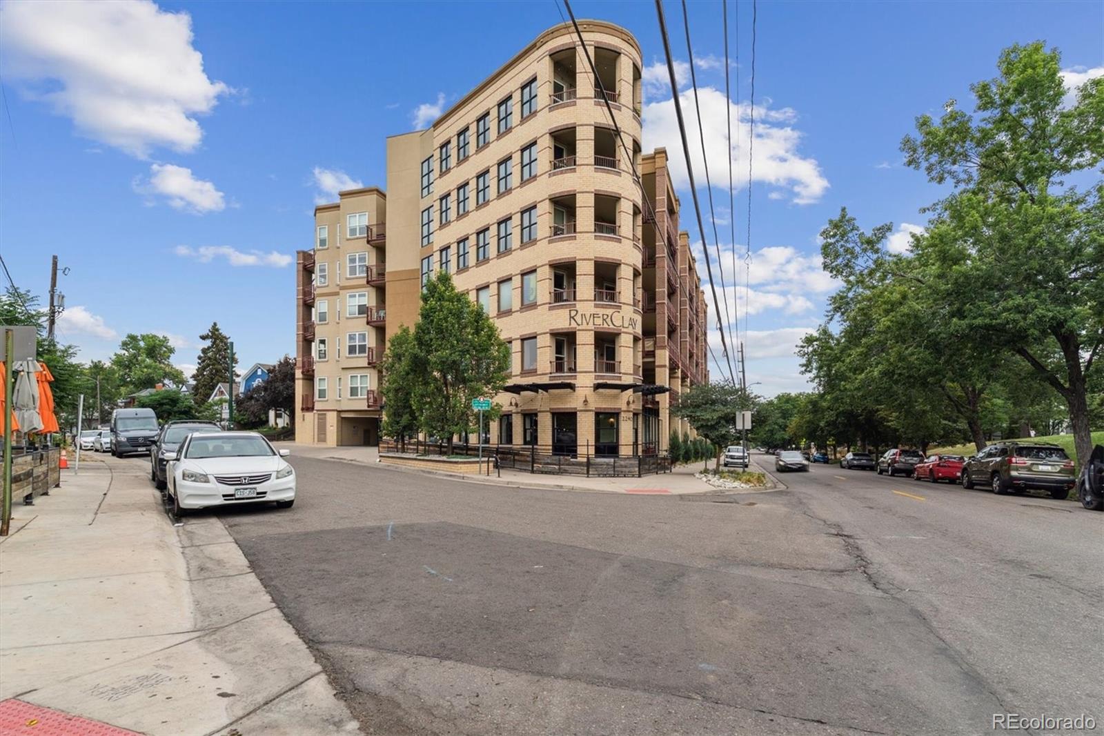 Jefferson Park Denver Condo / Townhome | MLS #: 67103872240 N Clay Street 412, Denver Beds: 1 Baths: 1 Price: $425,000
