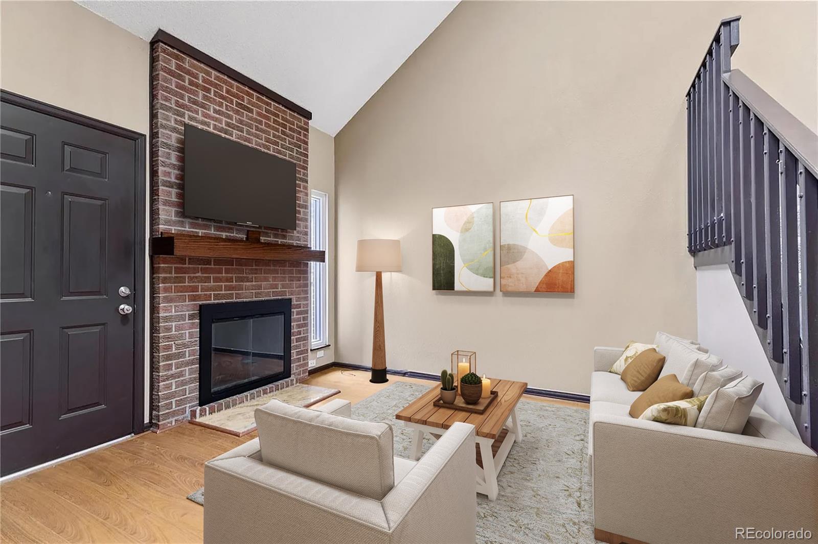 3300 w florida avenue, Denver sold home. Closed on 2025-10-07 for $315,000.