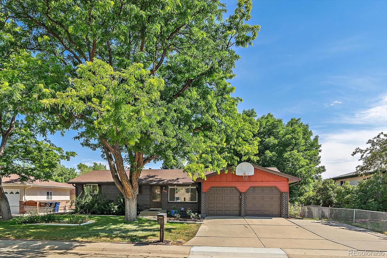 Parkway Estates Arvada Home | MLS #: 79511047091 W 78th Place, Arvada Beds: 4 Baths: 2 Price: $485,000