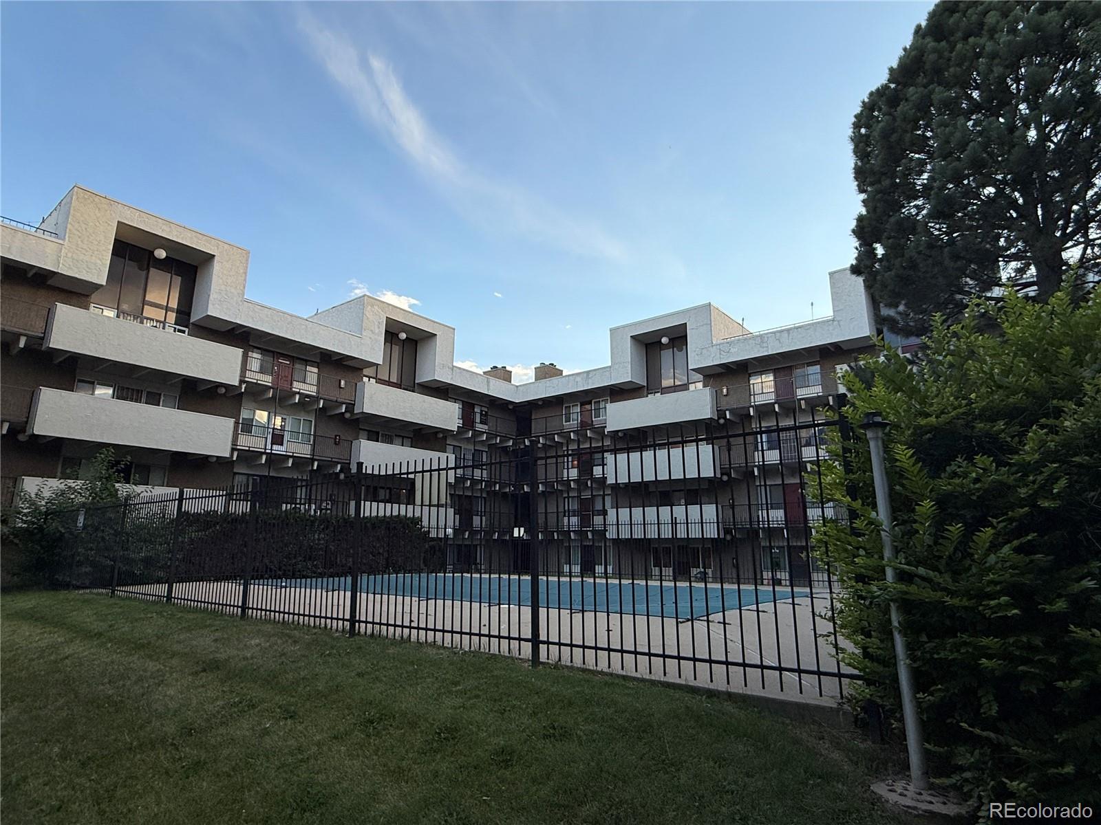 Edenbrook Aurora Condo / Townhome | MLS #: 4802274364 S Ironton Street 317, Aurora Beds: 1 Baths: 1 Price: $125,000