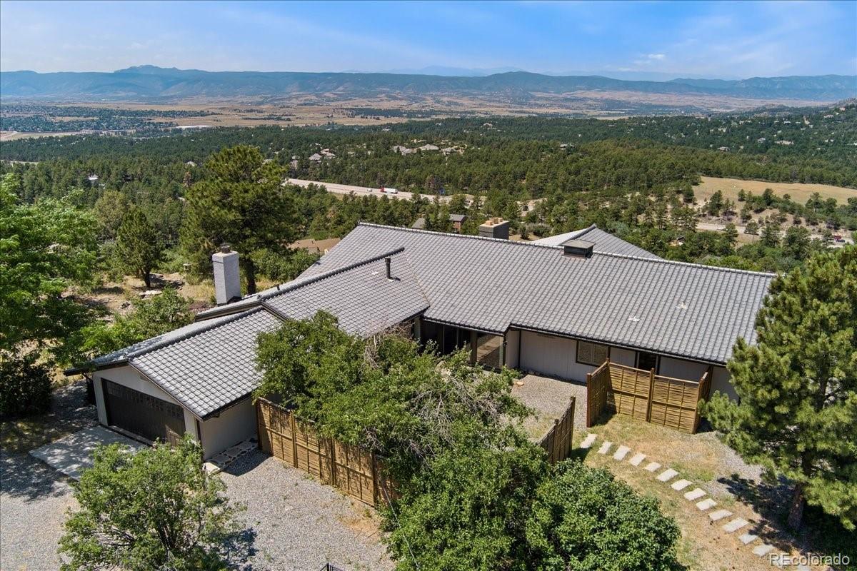 Happy Canyon Castle Rock Home | MLS #: 39230995273 N Mesa Drive, Castle Rock Beds: 2 Baths: 3 Price: $1,150,000