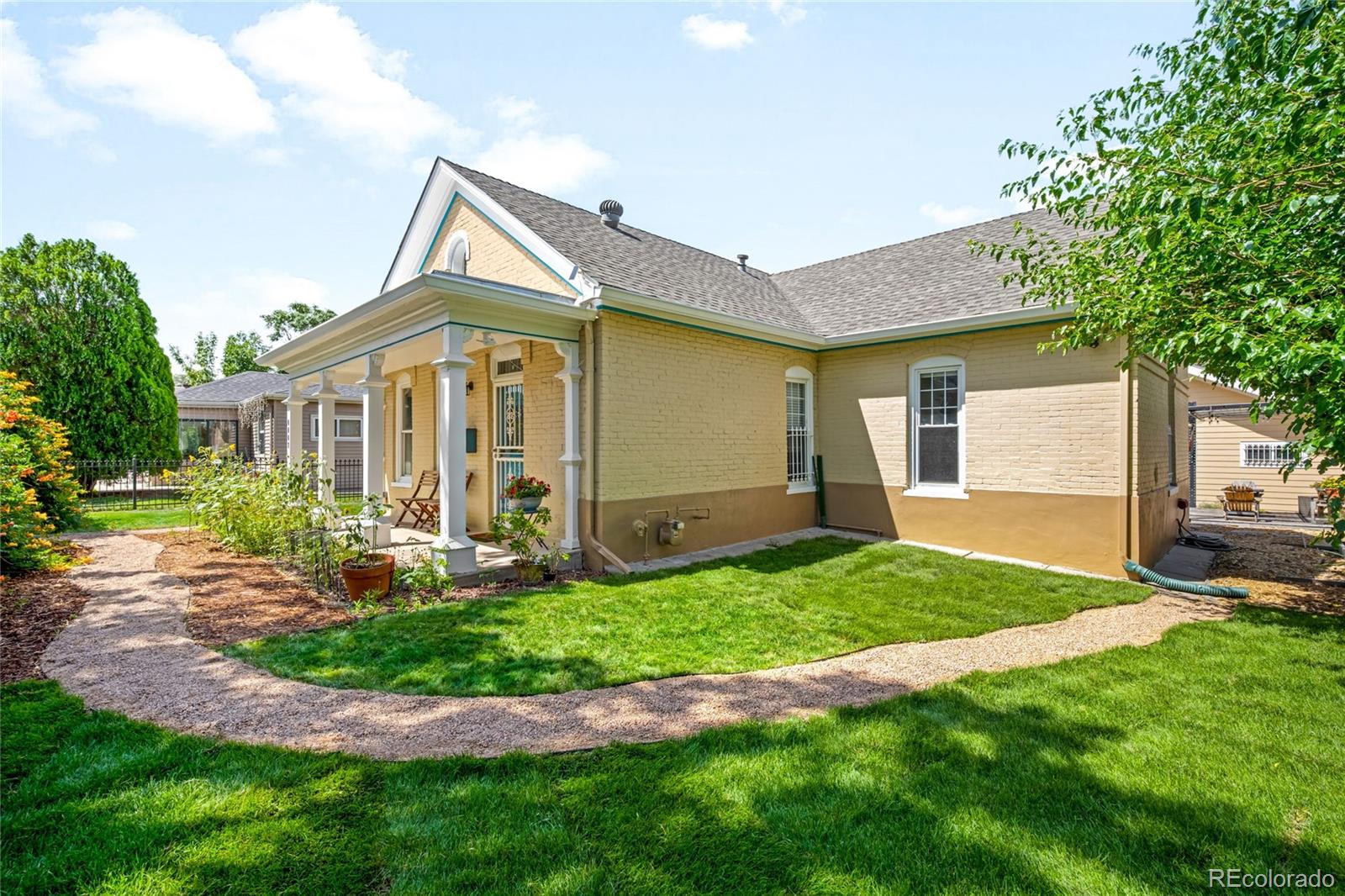 Swansea Denver Home | MLS #: 87089984447  Thompson Court, Denver Beds: 2 Baths: 2 Price: $599,000