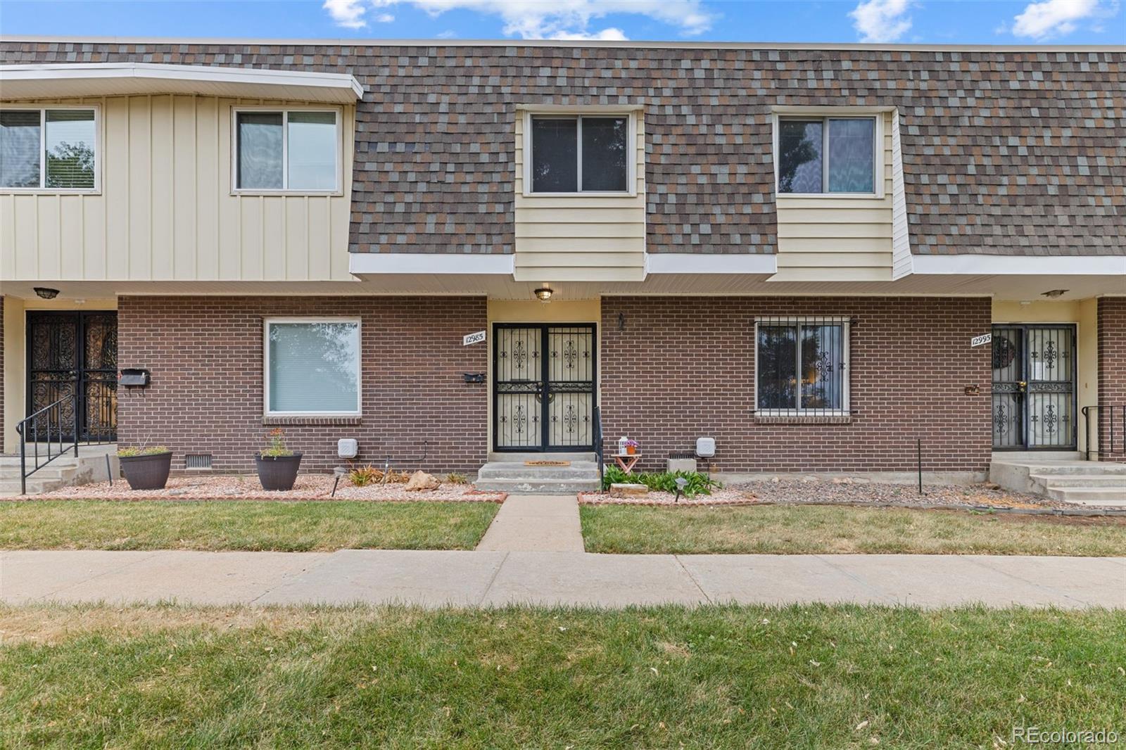 Green Mountain Lakewood Condo / Townhome | MLS #: 327294912985 W Ohio Avenue , Lakewood Beds: 3 Baths: 3 Price: $415,000