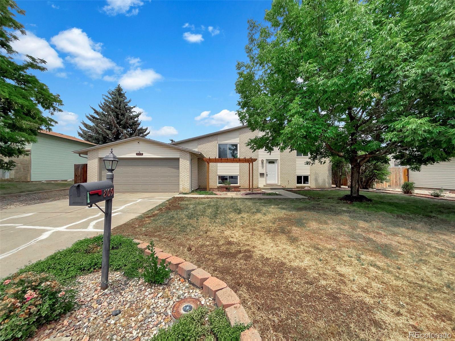 Sunset Acres Loveland Home | MLS #: 5550148809 W 36th Street, Loveland Beds: 3 Baths: 2 Price: $492,000