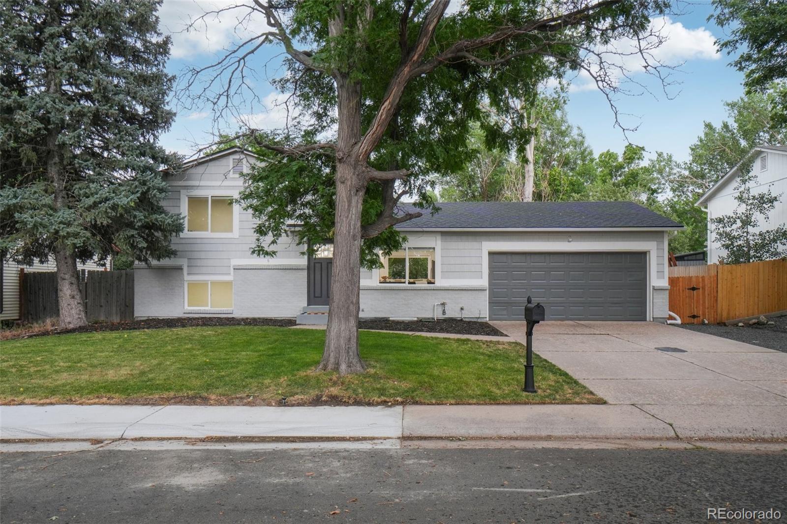 Meadowood Aurora Home | MLS #: 461250315142 E Bates Avenue, Aurora Beds: 4 Baths: 2 Price: $489,900