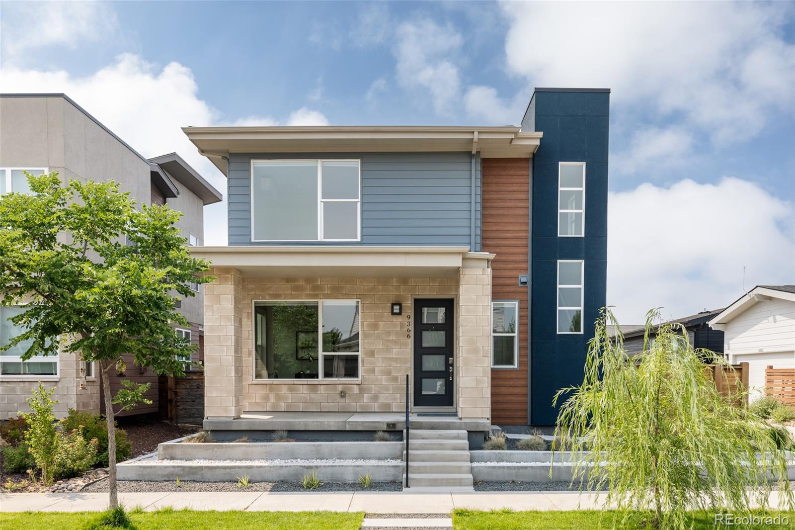 Central Park Denver Home | MLS #: 45328189366 E 59th Avenue, Denver Beds: 4 Baths: 4 Price: $875,000