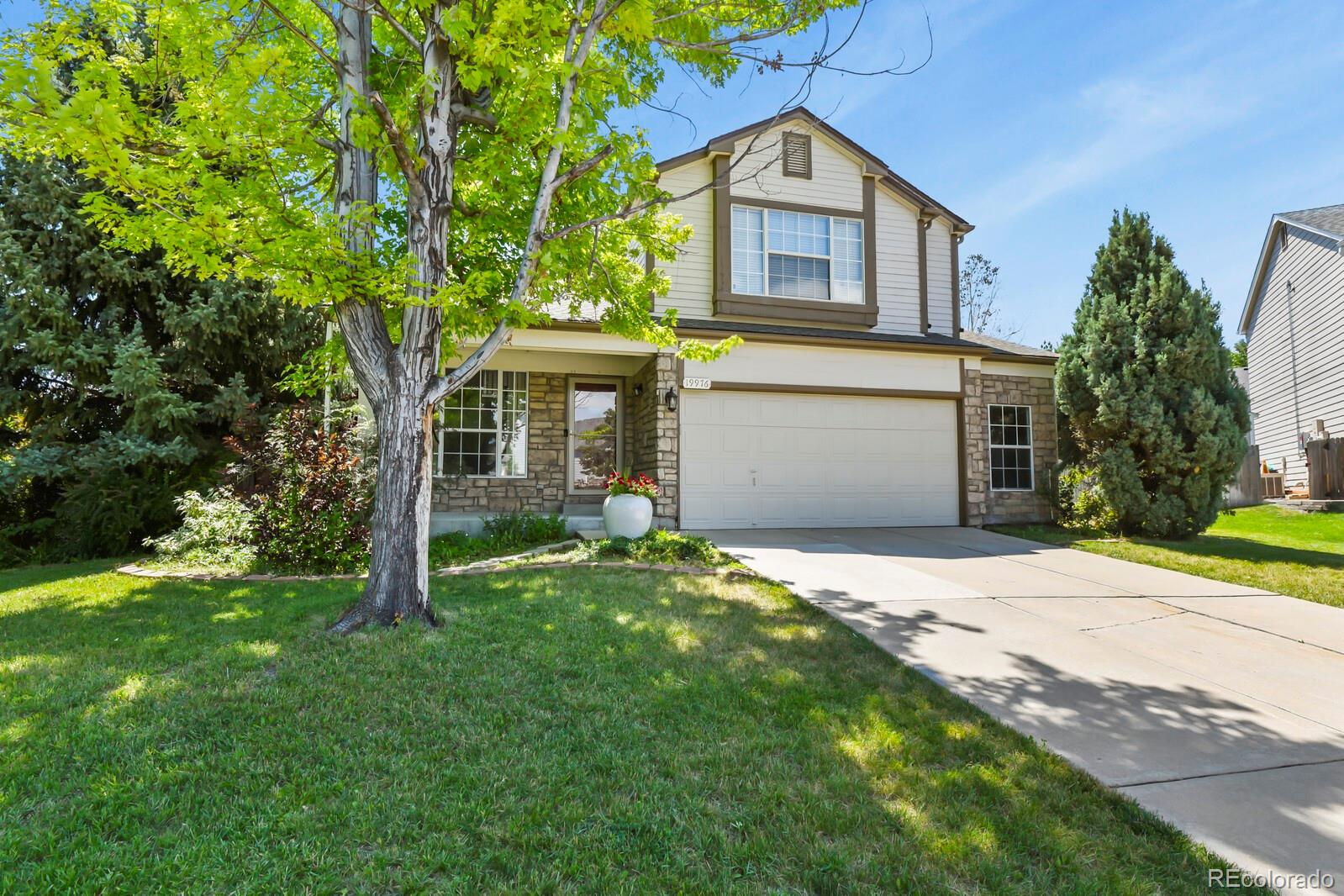 Smoky Ridge Centennial Home | MLS #: 877192519976 E Williamette Lane, Centennial Beds: 4 Baths: 4 Price: $625,000