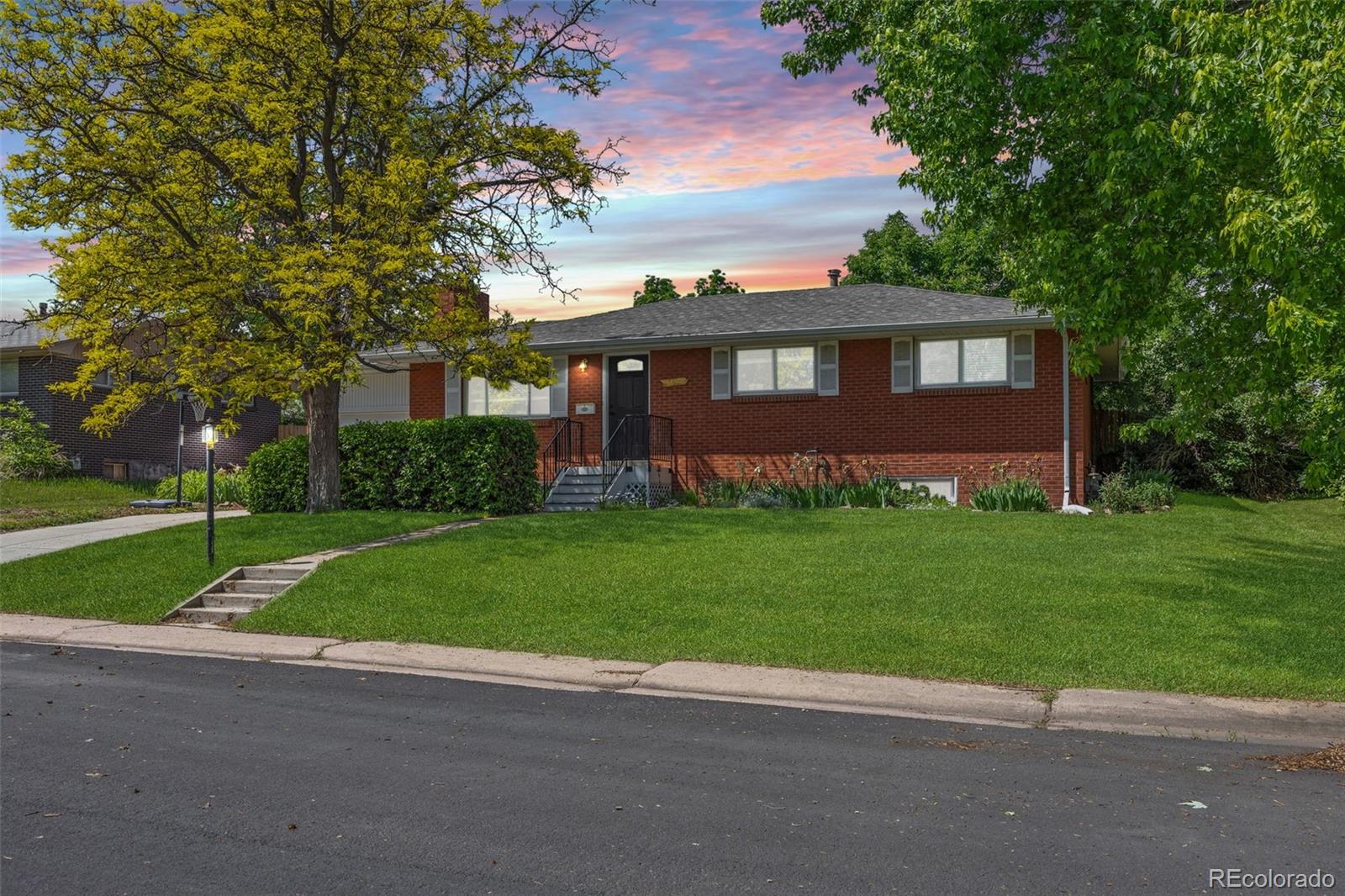 Littleton Park Littleton Home | MLS #: 59302396869 S Foresthill Street, Littleton Beds: 4 Baths: 3 Price: $600,000