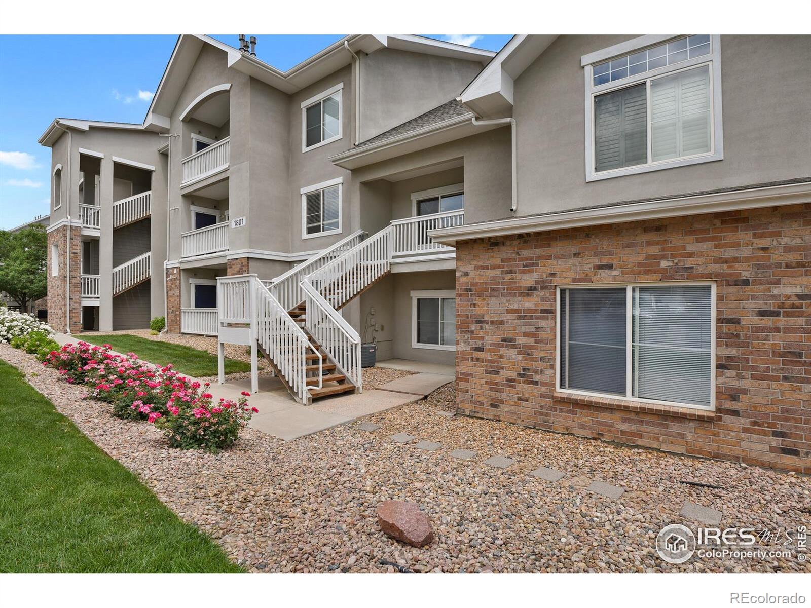 1801 s dunkirk street, Aurora sold home. Closed on 2025-10-03 for $255,000.