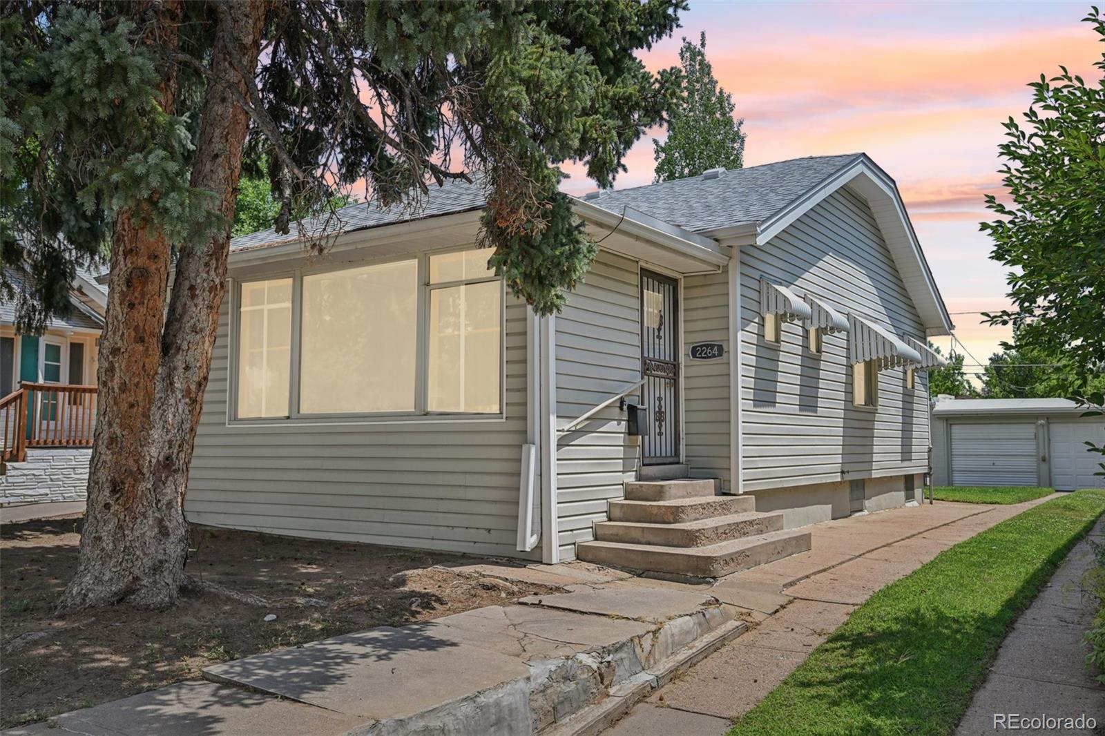 Mountain View Denver Home | MLS #: 42637302264 S Corona Street, Denver Beds: 2 Baths: 1 Price: $520,000