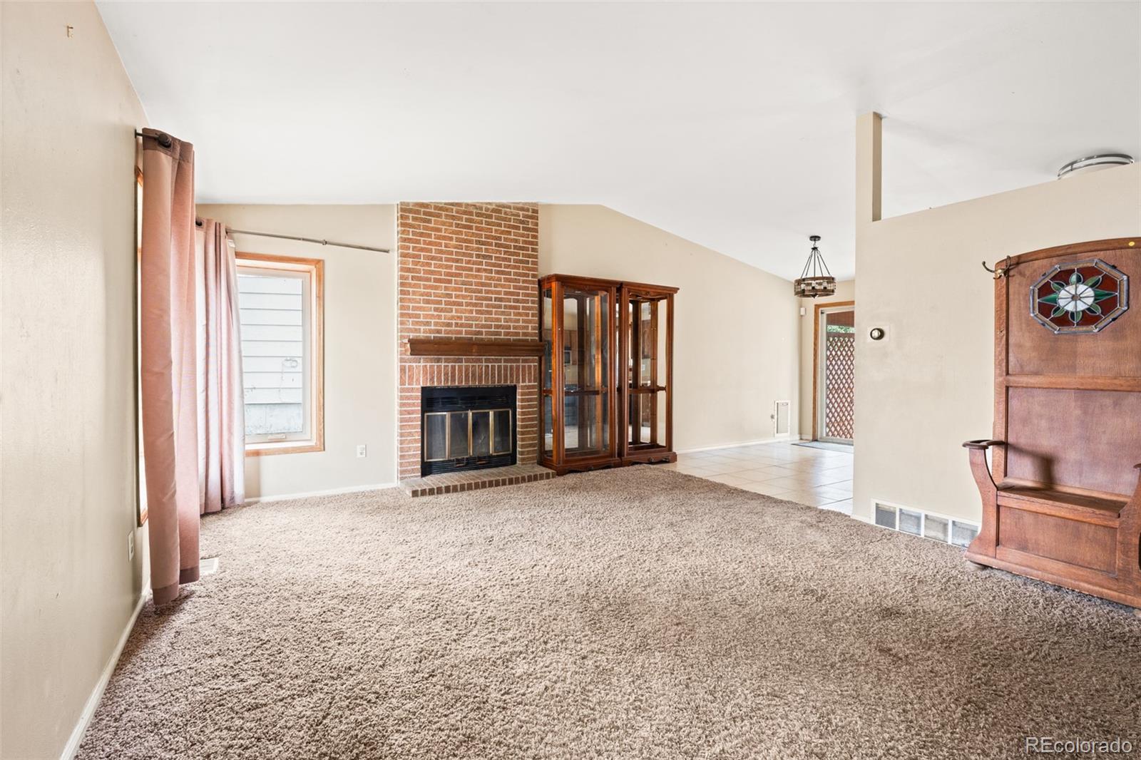 High Point Aurora Home | MLS #: 310981919094 E Oberlin Drive, Aurora Beds: 3 Baths: 2 Price: $415,000