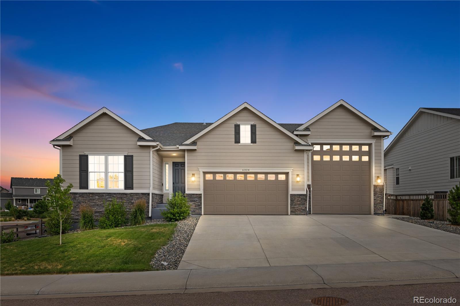Villages At Castle Rock Castle Rock Home | MLS #: 76966126324  Leilani Drive, Castle Rock Beds: 5 Baths: 4 Price: $949,900
