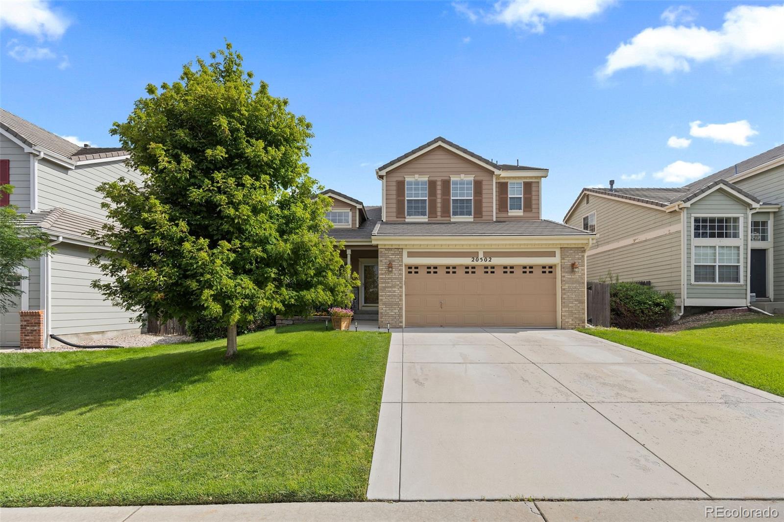 Willow Trace Aurora Home | MLS #: 768024620502 E Union Avenue, Aurora Beds: 5 Baths: 3 Price: $615,000