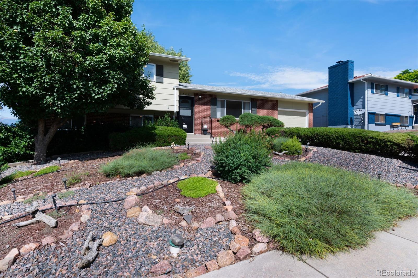 Northglen Park Colorado Springs Home | MLS #: 60456131508 E Owen Circle, Colorado Springs Beds: 4 Baths: 2 Price: $374,900