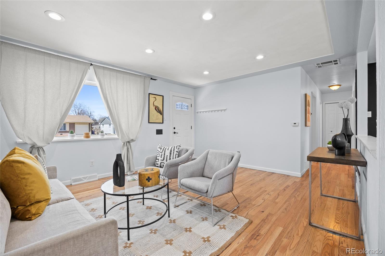 936 s jersey street, denver sold home. Closed on 2026-06-04 for $670,000.