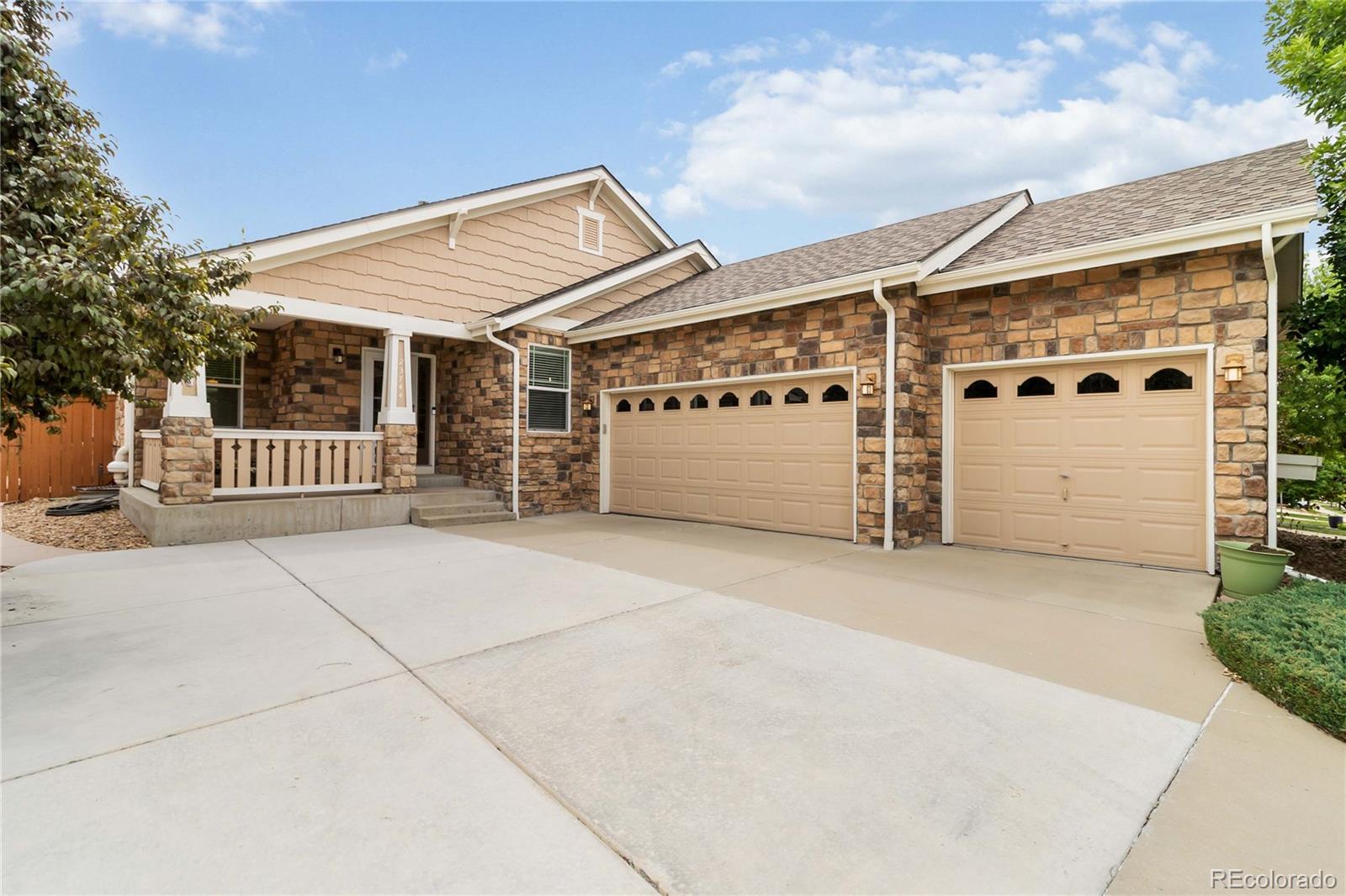 Tollgate Crossing Aurora Home | MLS #: 328842723744 E Whitaker Drive, Aurora Beds: 4 Baths: 3 Price: $625,000