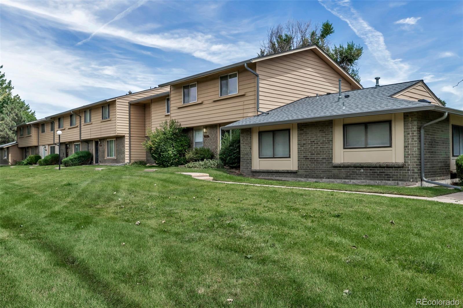 Hallcrafts Village East Aurora Condo / Townhome | MLS #: 71069021195 S Troy Street , Aurora Beds: 3 Baths: 3 Price: $325,000