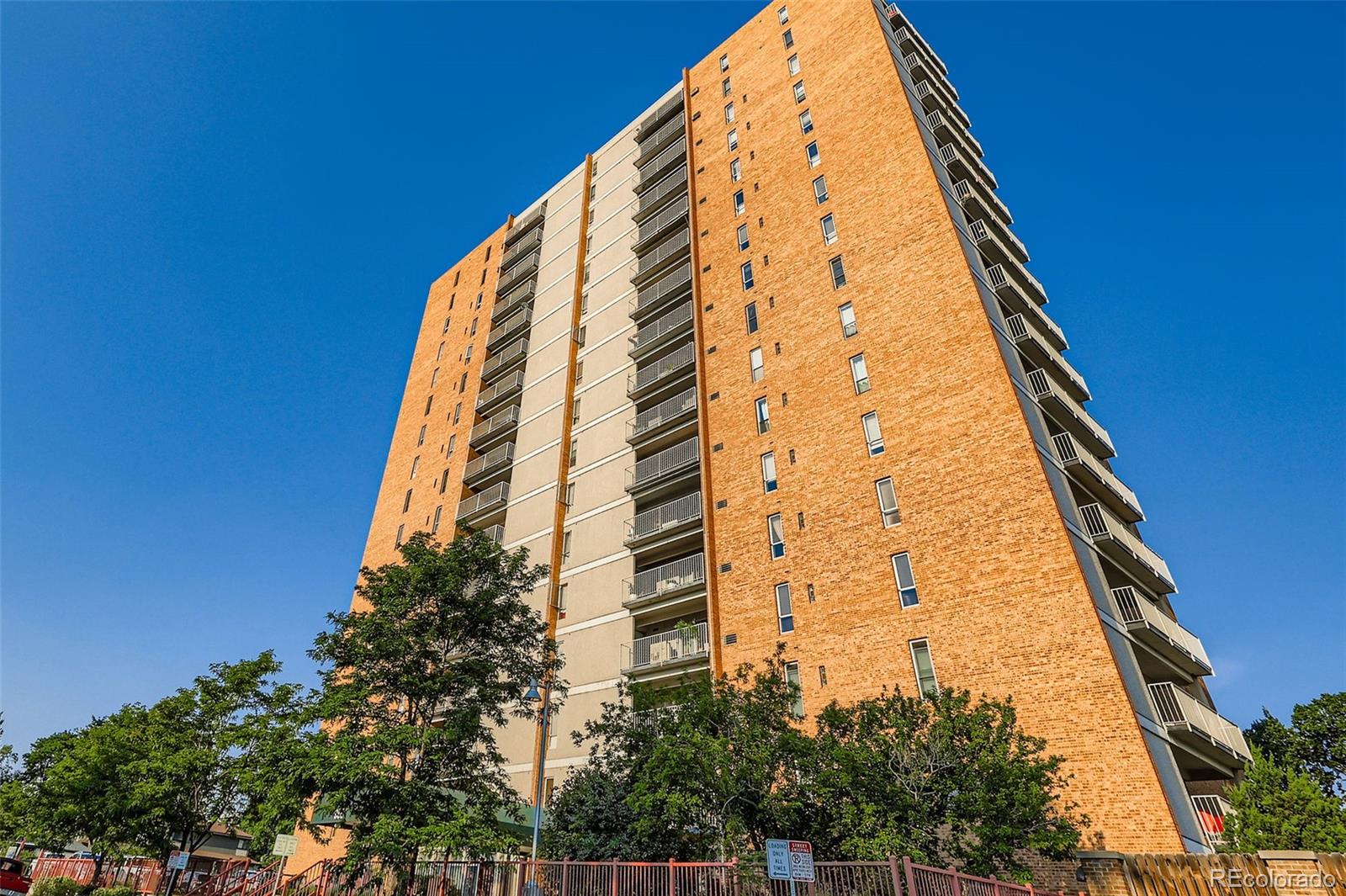 Mayfair Denver Condo / Townhome | MLS #: 6066877955  Eudora Street 204E, Denver Beds: 1 Baths: 1 Price: $179,900