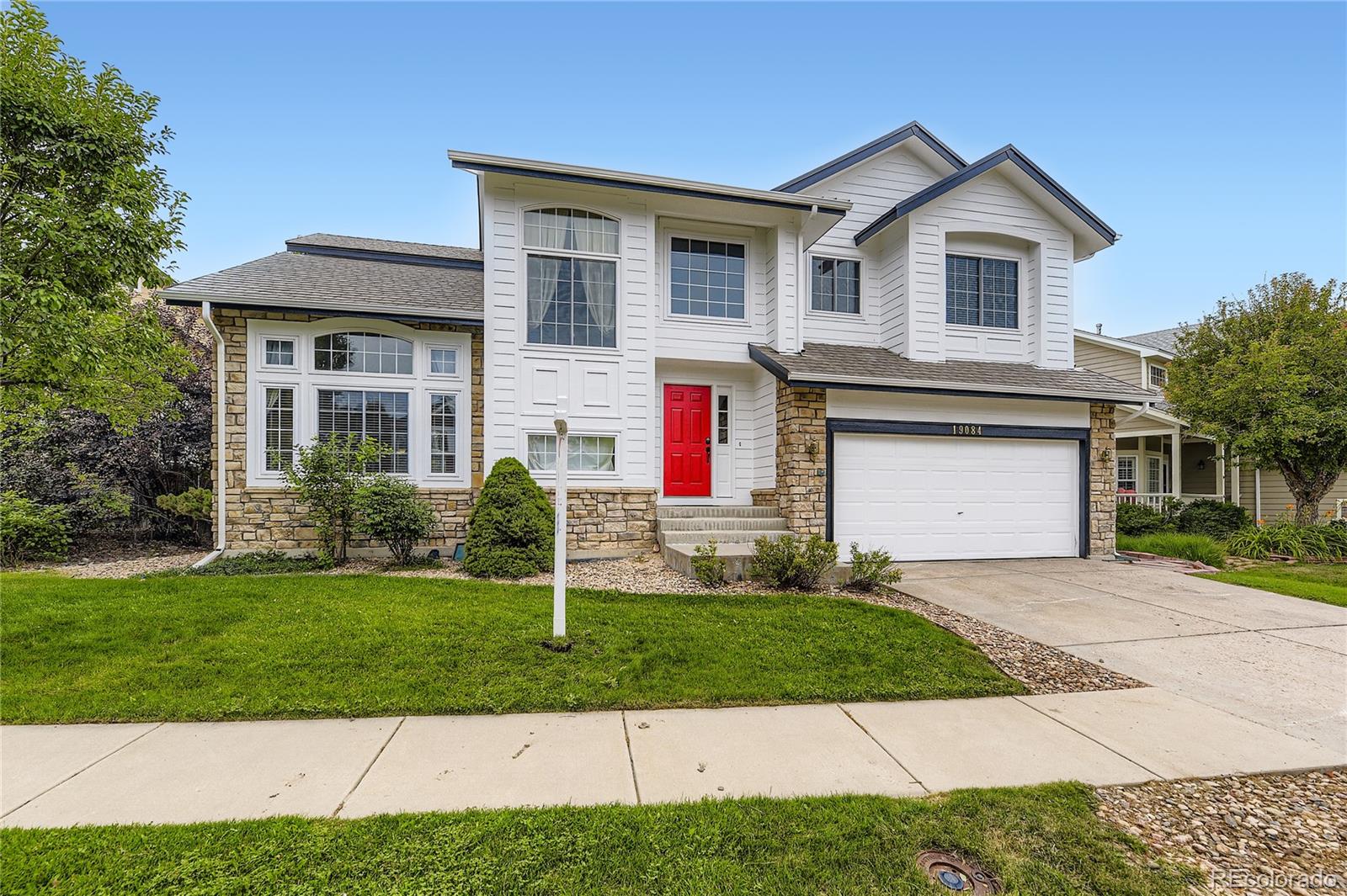 Stroh Ranch Parker Home | MLS #: 336592019084 E Oak Creek Way, Parker Beds: 5 Baths: 4 Price: $629,000