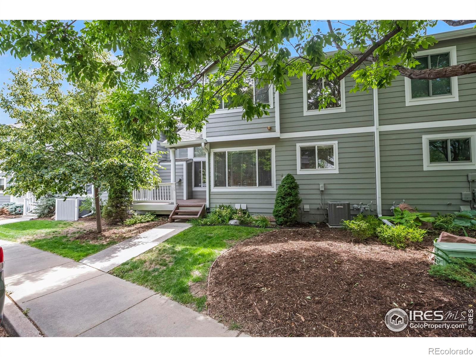 4758  Franklin Drive, boulder MLS: 4567891040539 Beds: 2 Baths: 3 Price: $750,000