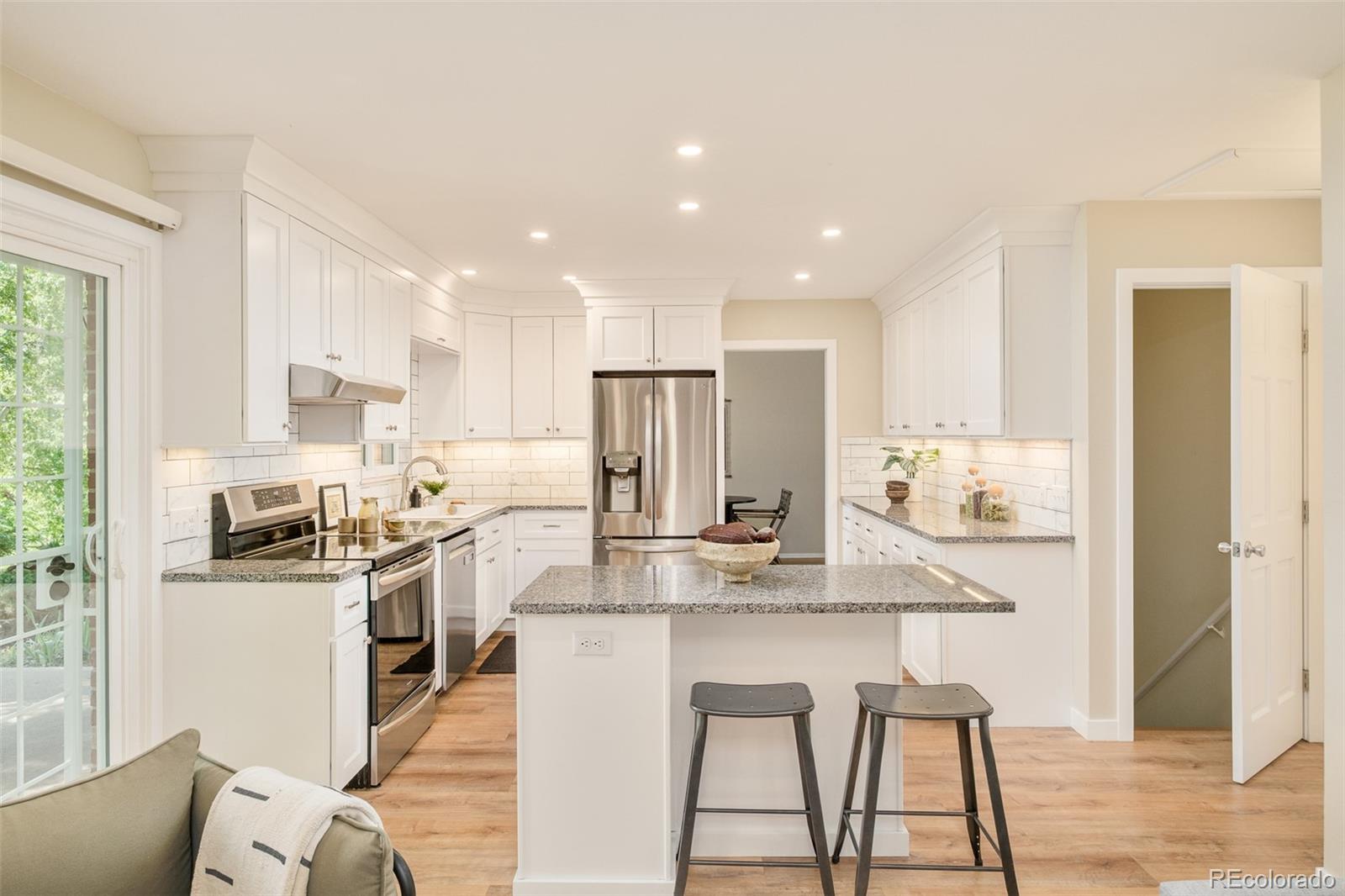 Hutchinsons Green Mountain Lakewood Home | MLS #: 20306232238 S Yank Court, Lakewood Beds: 5 Baths: 3 Price: $649,000
