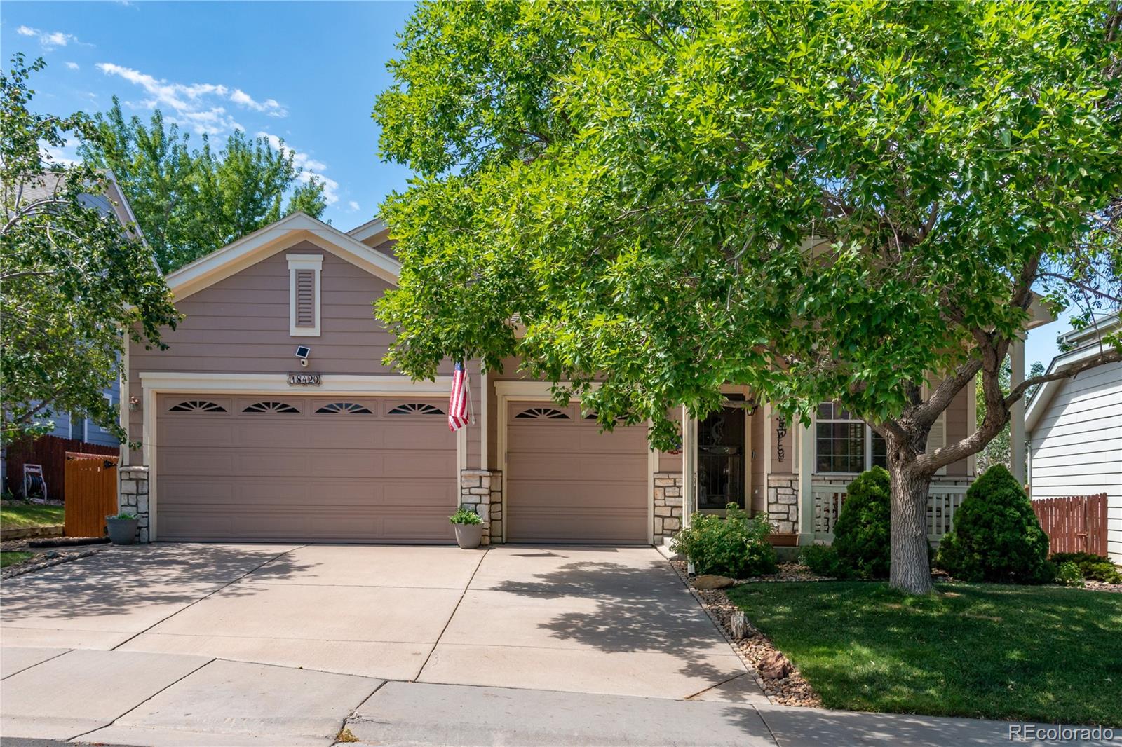 Tower Park Aurora Home | MLS #: 401423218420 E Linvale Drive, Aurora Beds: 3 Baths: 3 Price: $660,000