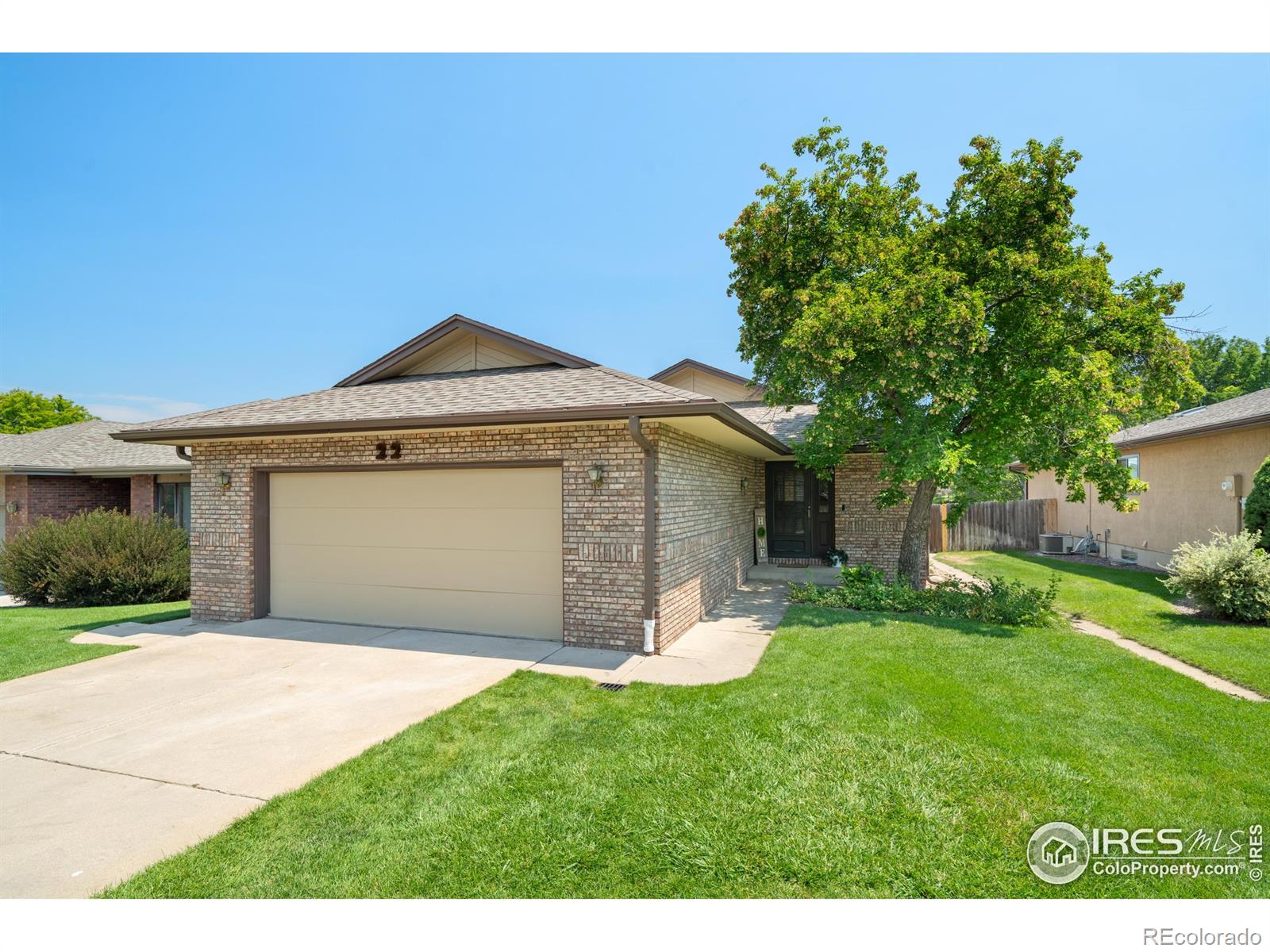 Country Club Maples Condos Greeley Home | MLS #: 45678910406791001  43rd Avenue, Greeley Beds: 2 Baths: 2 Price: $389,900