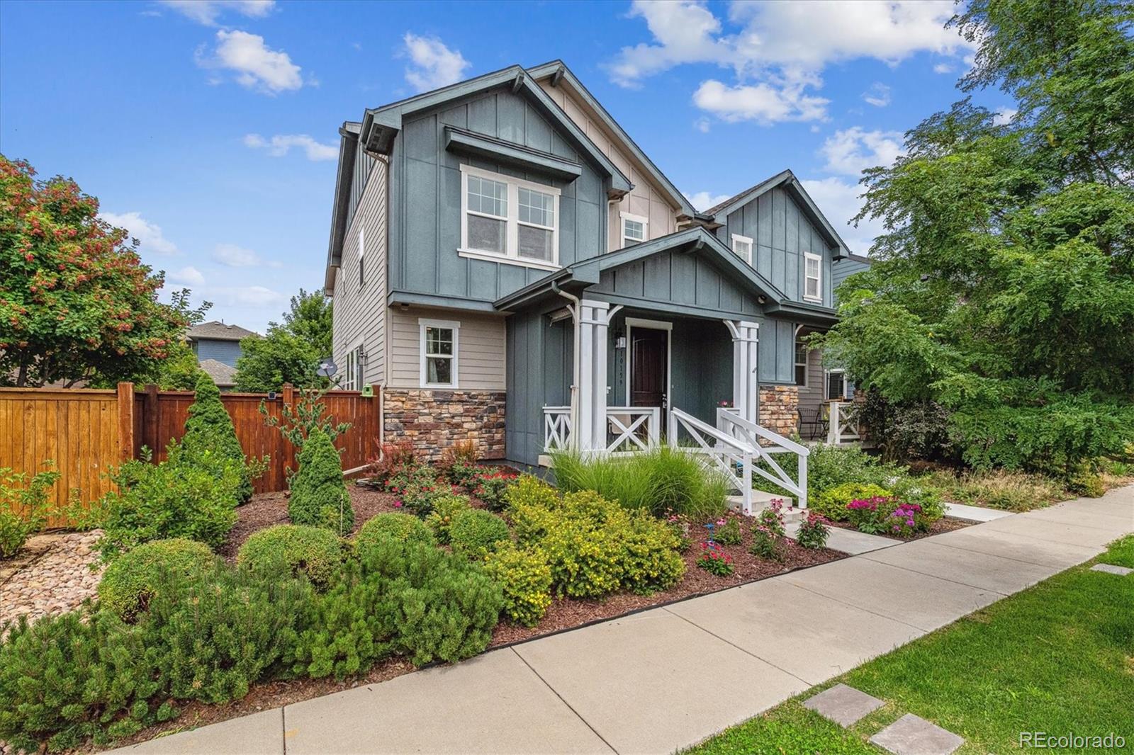 10159 e 25th drive, Aurora sold home. Closed on 2025-12-12 for $566,500.