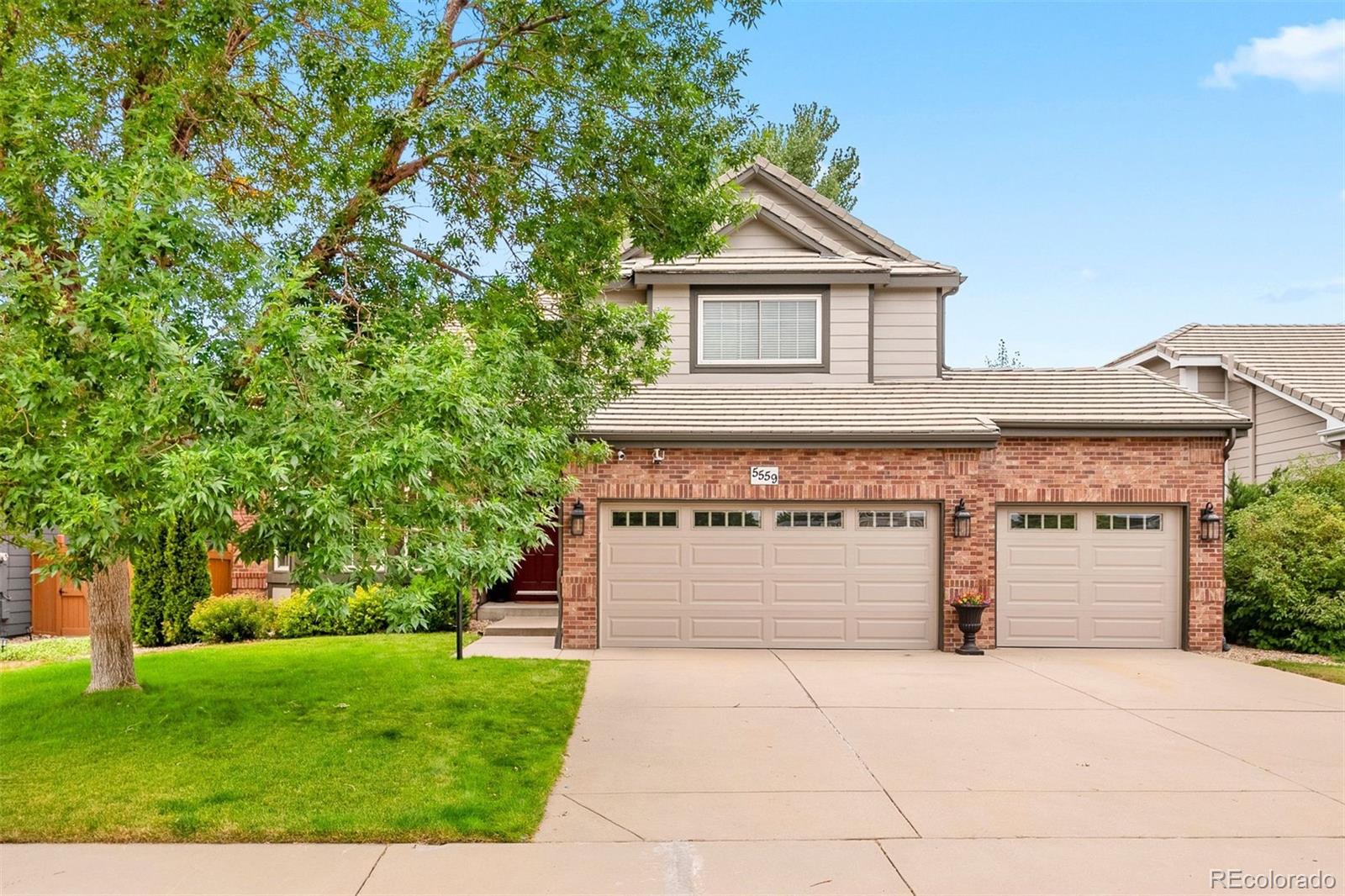 Piney Creek Centennial Home | MLS #: 32504215559 S Helena Street, Centennial Beds: 5 Baths: 4 Price: $735,000