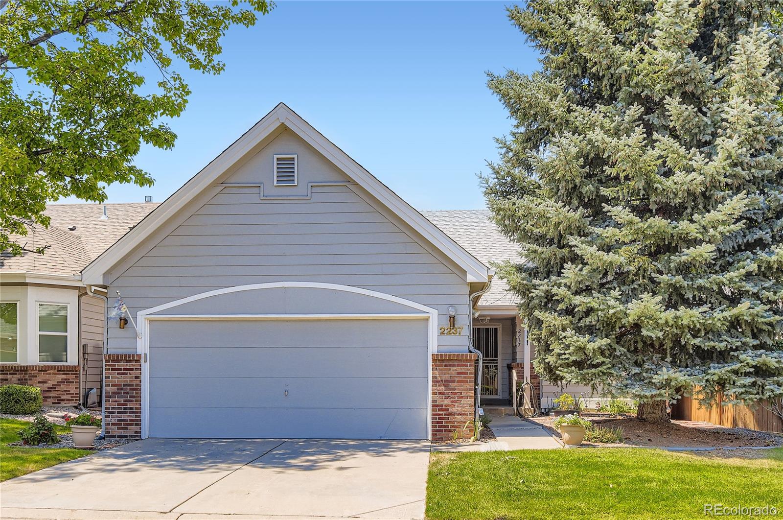 Fountain Side Aurora Home | MLS #: 72237692237 S Kenton Way, Aurora Beds: 3 Baths: 3 Price: $534,900