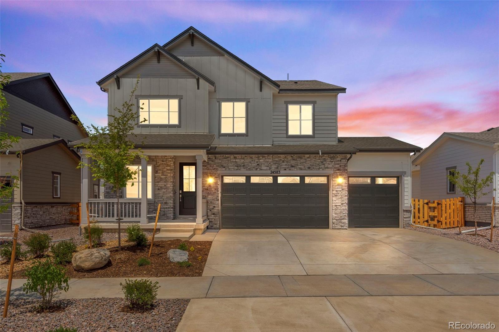Aurora Highlands Aurora Home | MLS #: 551020724583 E 34th Avenue, Aurora Beds: 3 Baths: 3 Price: $699,900