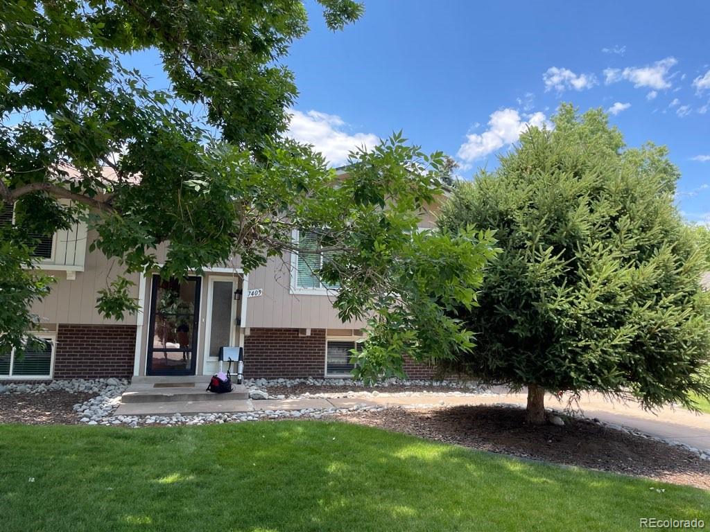 Walnut Hills Centennial Home | MLS #: 44985767405 E Fremont Drive, Centennial Beds: 4 Baths: 2 Price: $500,000