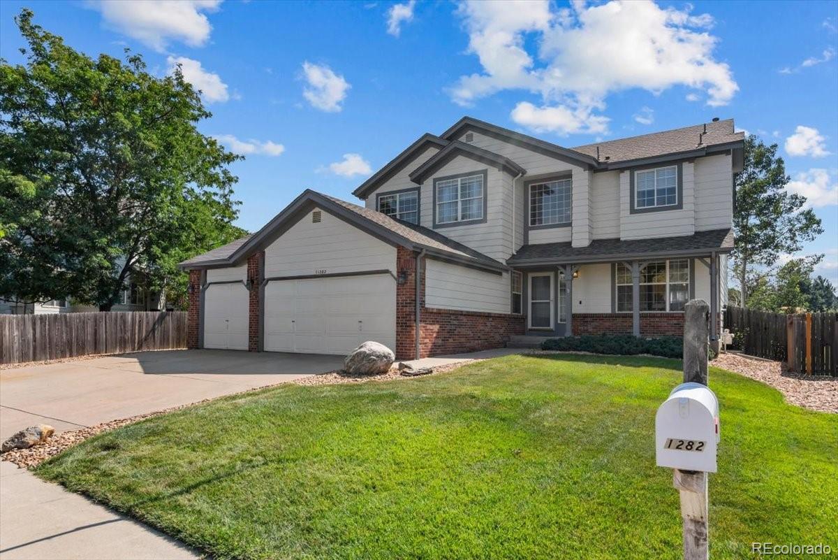 Hunters Glen Thornton Home | MLS #: 53336501282 E 135th Place, Thornton Beds: 4 Baths: 3 Price: $679,000
