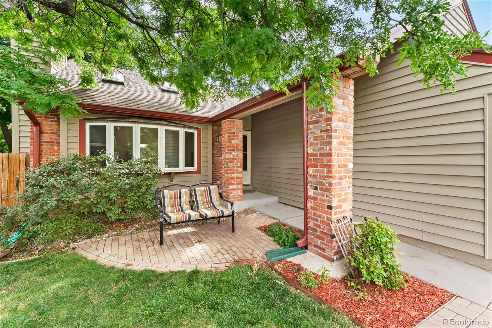 Hampden Hills Aurora Home | MLS #: 52027513654 S Halifax Way, Aurora Beds: 3 Baths: 2 Price: $430,000