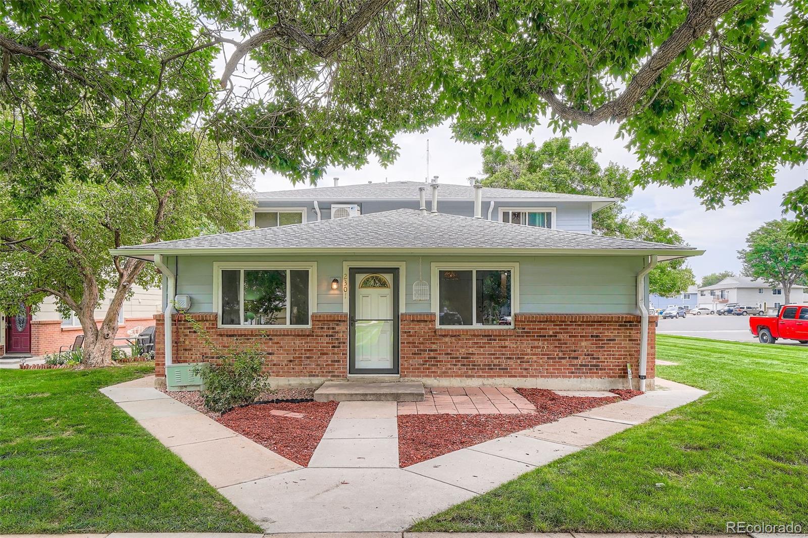  Lakewood Home | MLS #: 66437887309 W Hampden Avenue, Lakewood Beds: 2 Baths: 1 Price: $250,000