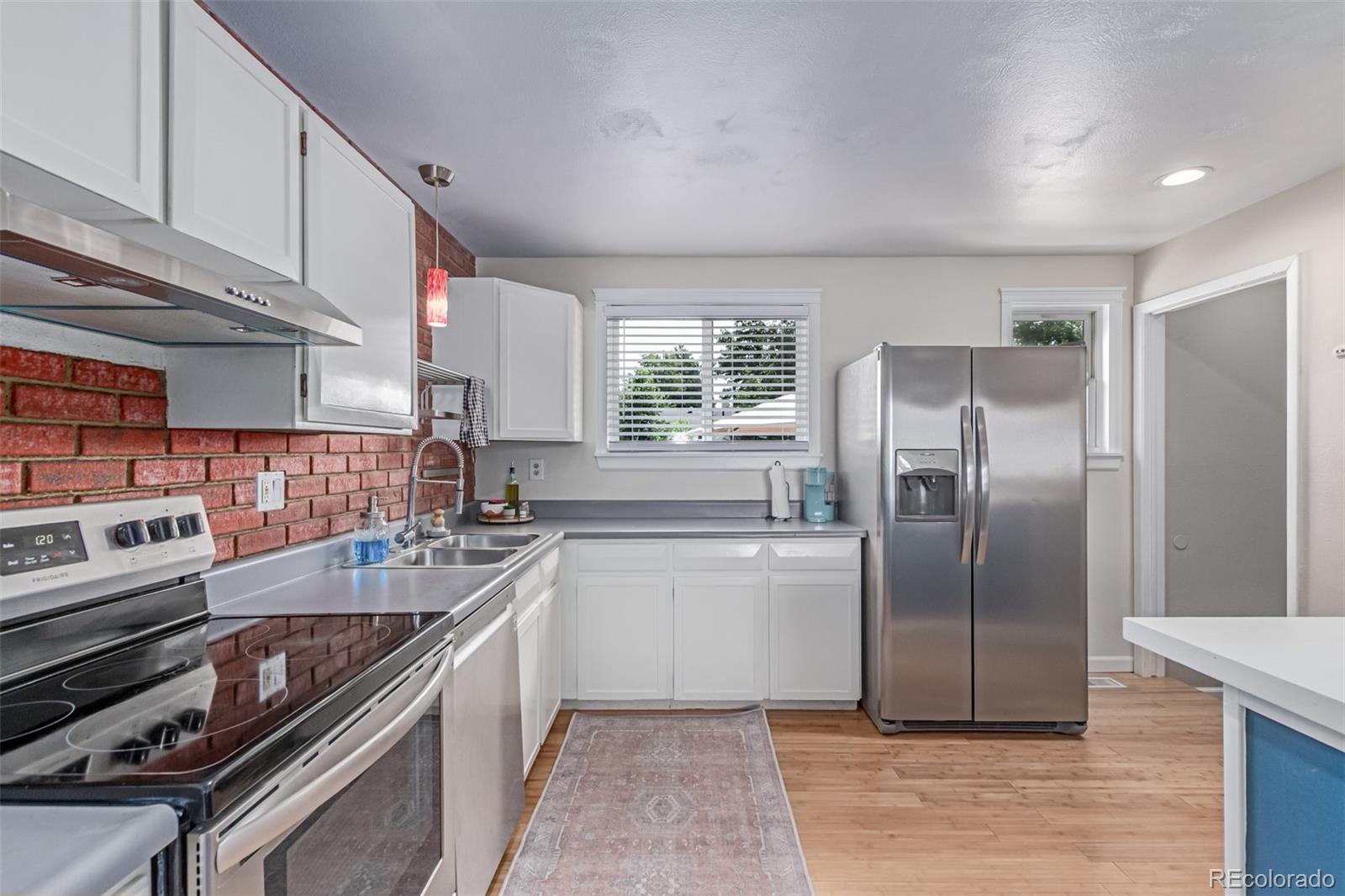Meadowood Aurora Home | MLS #: 907250416096 E Columbia Place, Aurora Beds: 3 Baths: 2 Price: $430,000