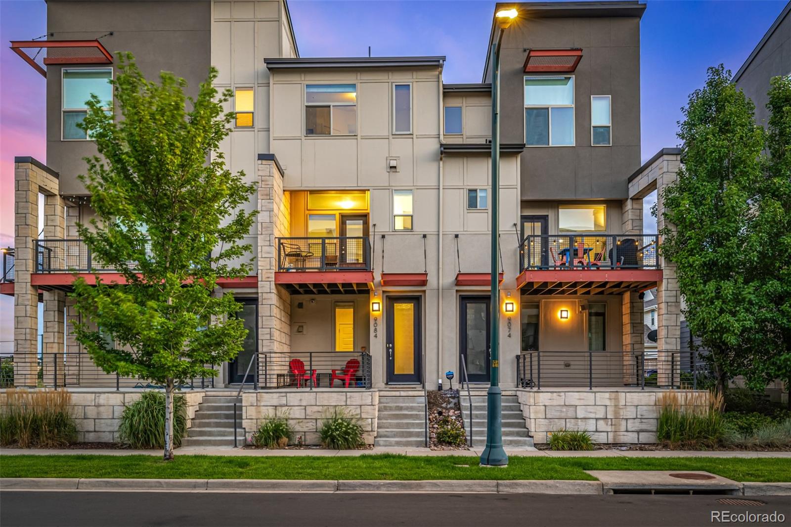 Stapleton Denver Condo / Townhome | MLS #: 31436399084 E 49th Place , Denver Beds: 2 Baths: 2 Price: $250,269