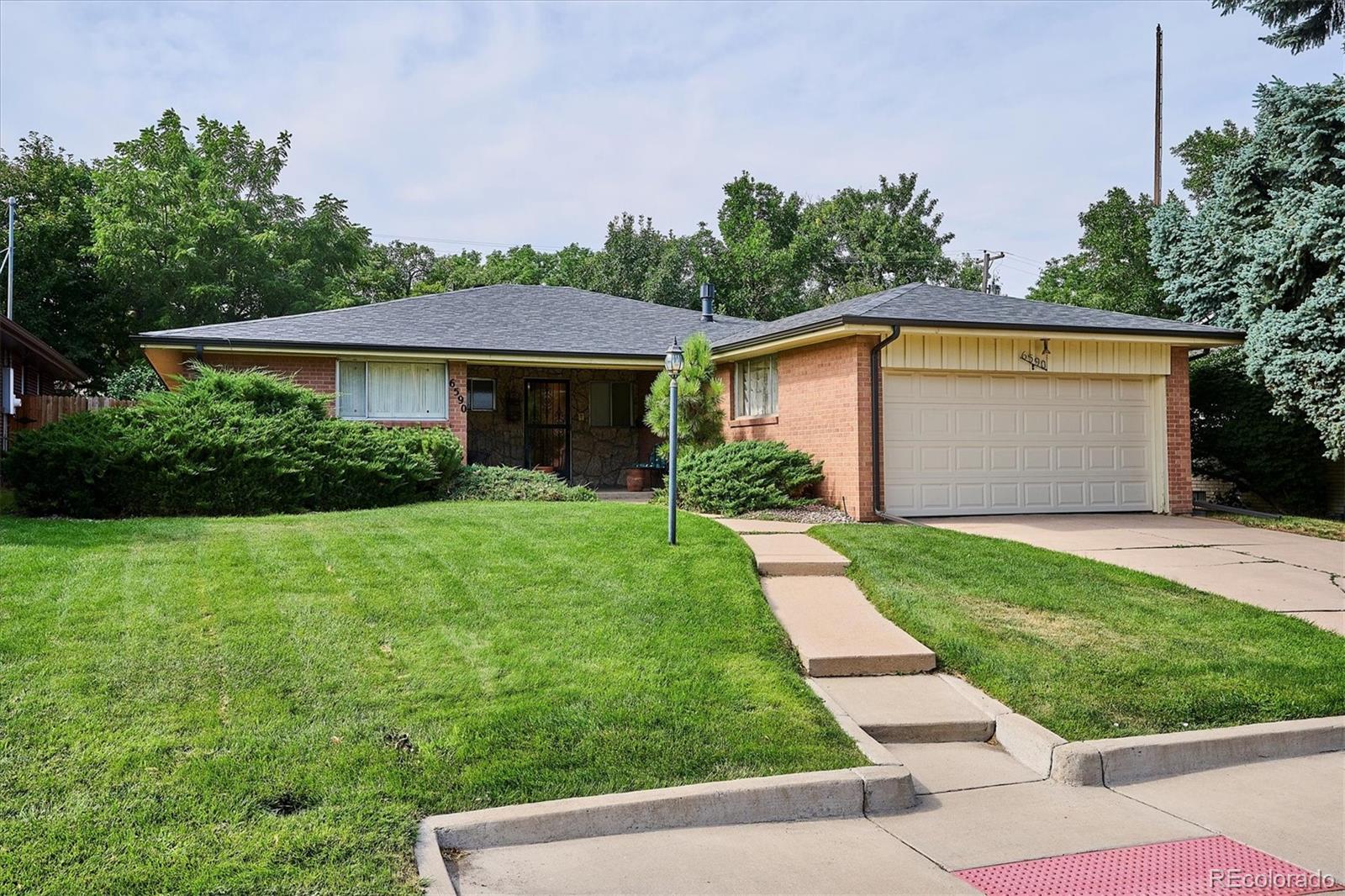 Winston Downs Denver Home | MLS #: 92138986590 E Nevada Place, Denver Beds: 3 Baths: 2 Price: $619,900