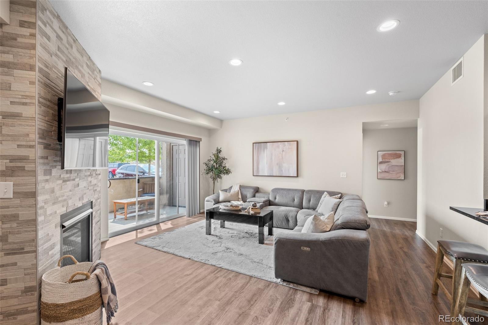 875 e 78th avenue, Denver sold home. Closed on 2025-09-17 for $308,000.