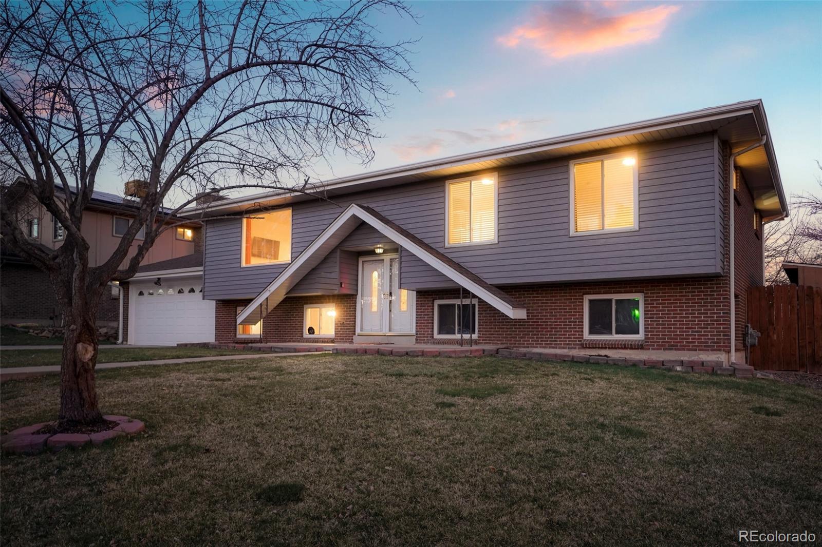 5812 queen street, Arvada sold home. Closed on 2025-11-25 for $679,000.