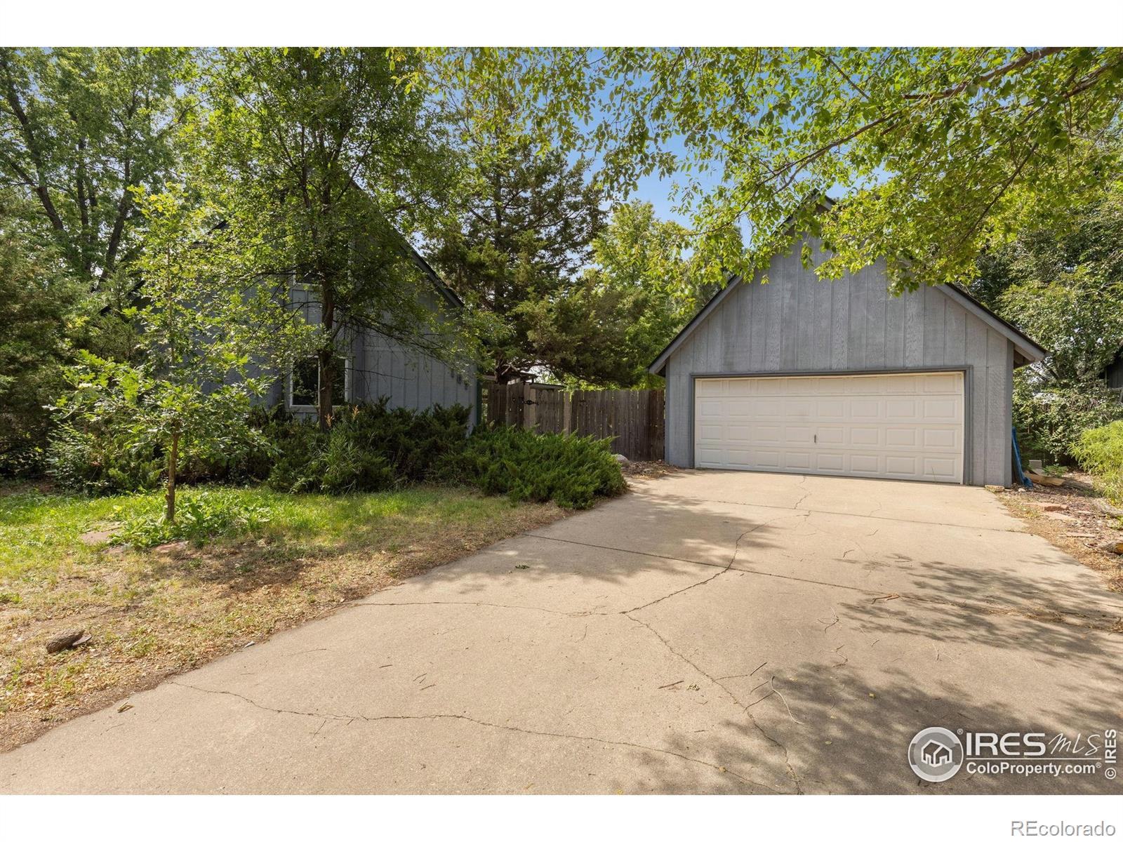 Park Ridge Longmont Home | MLS #: 4567891041156107  Caribou Place, Longmont Beds: 3 Baths: 3 Price: $424,900