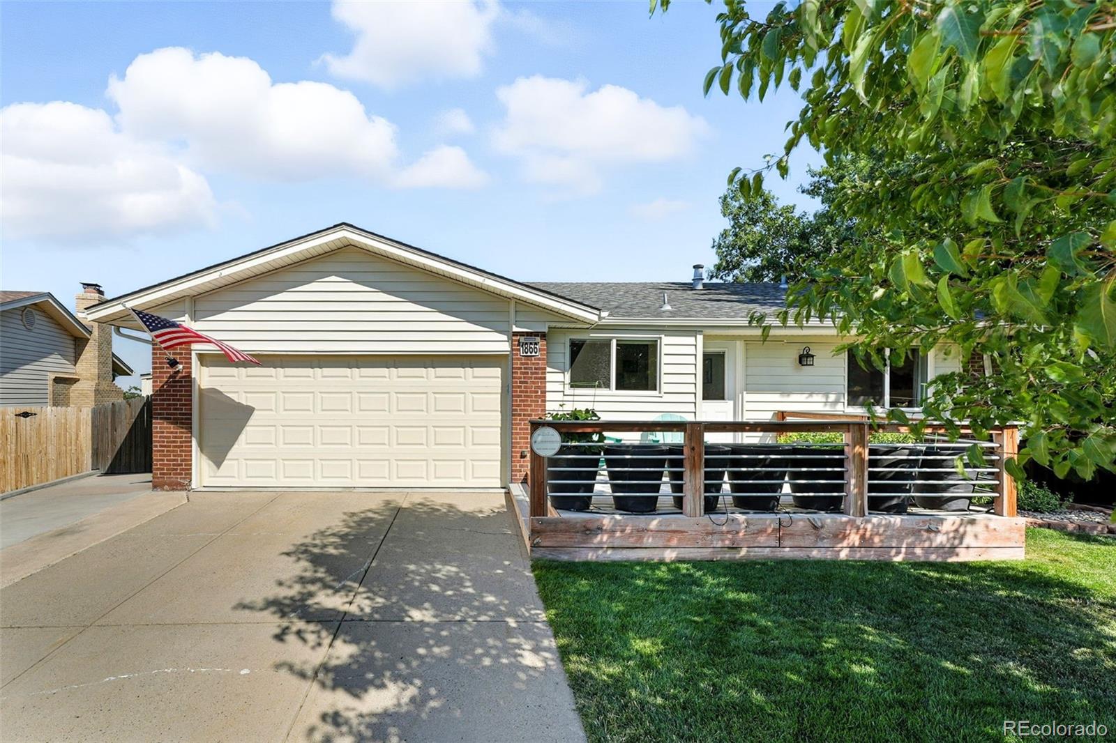 Green Mountain Village Lakewood Home | MLS #: 93066211866 S Beech Street, Lakewood Beds: 3 Baths: 2 Price: $750,000