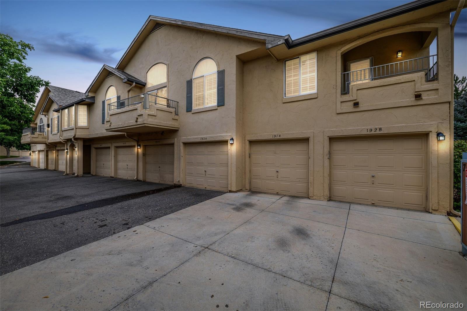 Saddle Ridge Englewood Condo / Townhome | MLS #: 97560988717 E Dry Creek Road 1928, Englewood Beds: 1 Baths: 1 Price: $265,000