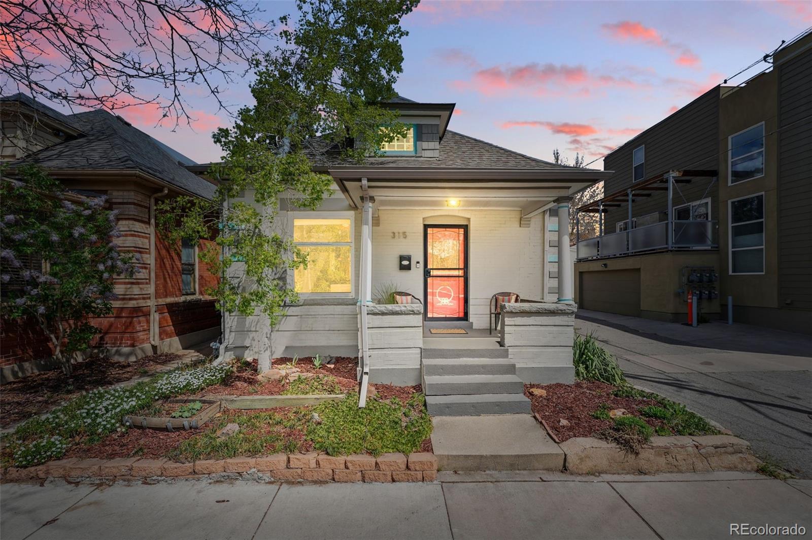 West Wash Park Denver Home | MLS #: 8867794315 E Bayaud Avenue, Denver Beds: 2 Baths: 1 Price: $565,000