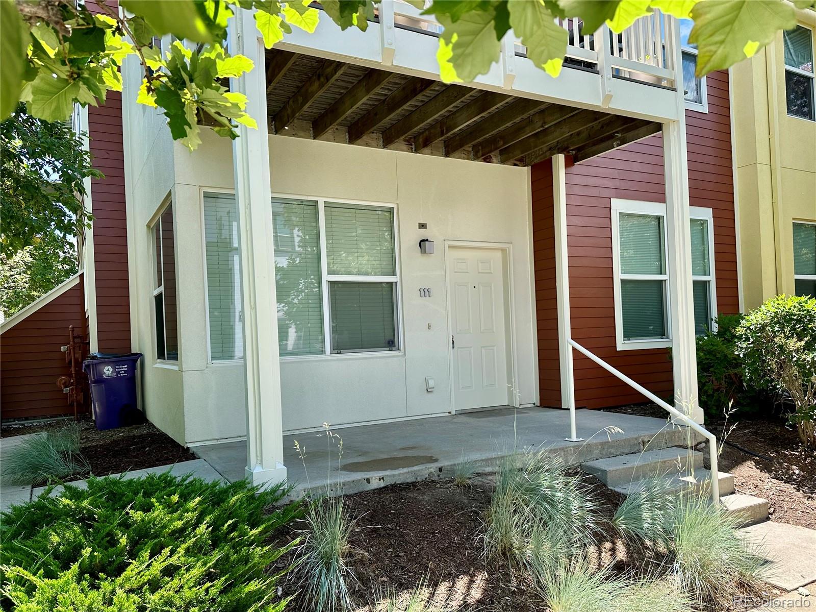 Central Park Denver Condo / Townhome | MLS #: 44133582708  Syracuse Street 111, Denver Beds: 2 Baths: 1 Price: $325,000