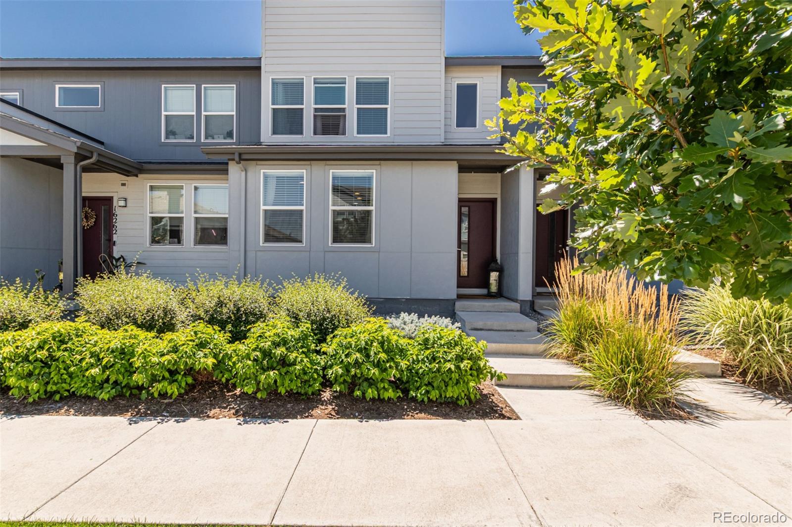 Denver Connection West Denver Condo / Townhome | MLS #: 378332616252 E 47th Place , Denver Beds: 3 Baths: 3 Price: $399,900