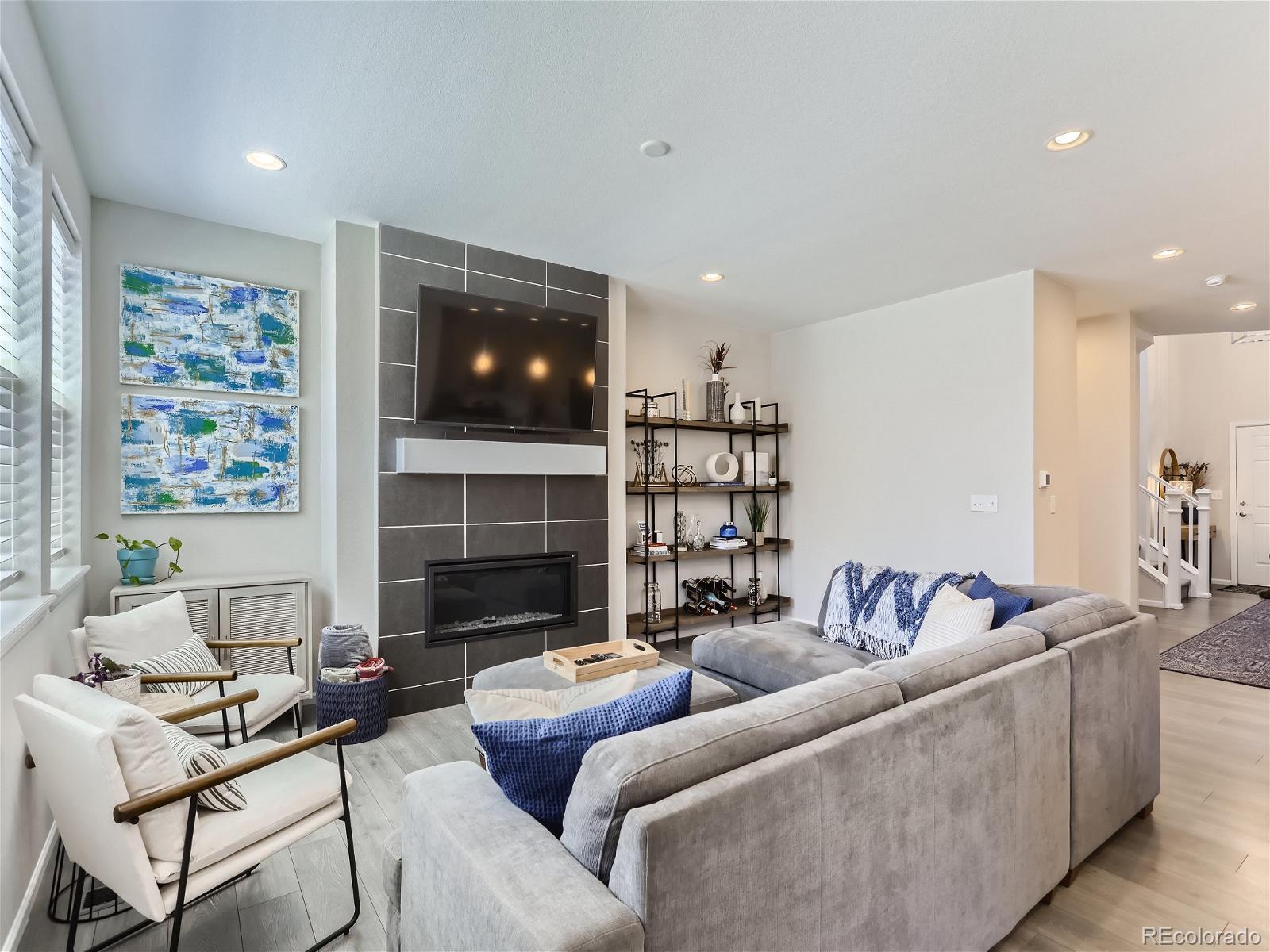 19112 e 65th place, Denver sold home. Closed on 2025-11-04 for $590,000.